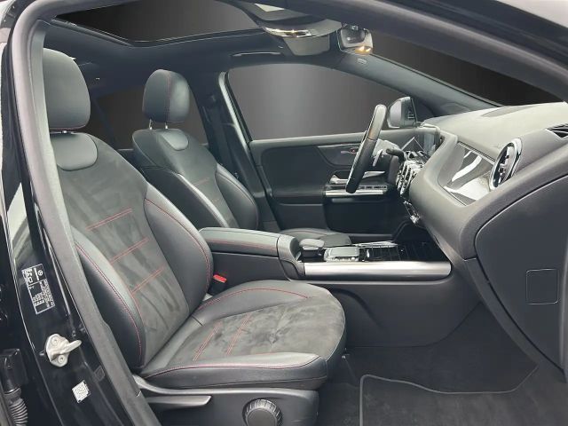 Mercedes-Benz GLA 200 AMG Line