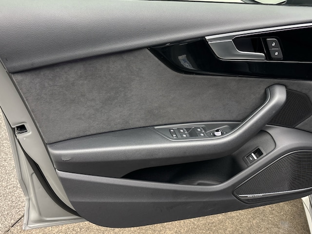 Audi S4 Avant Quattro