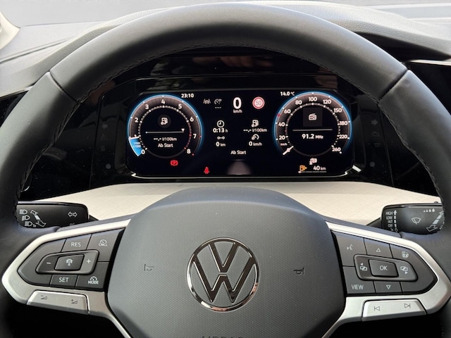 Volkswagen Golf 1.5 TSI Life Variant