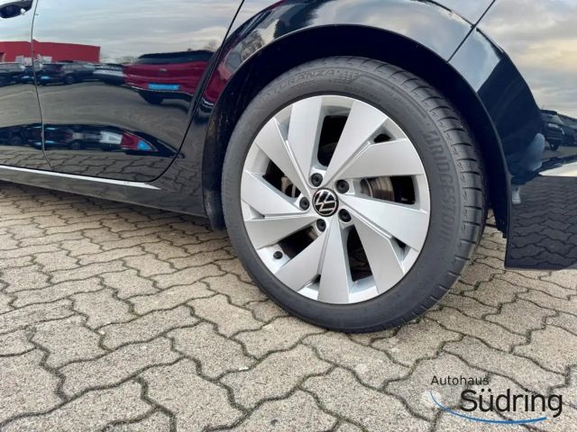 Volkswagen Golf Golf VIII IQ.Drive Style