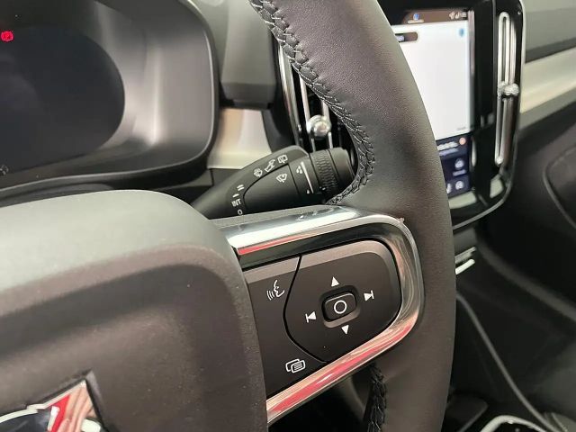 Volvo XC40 Dark Ultra