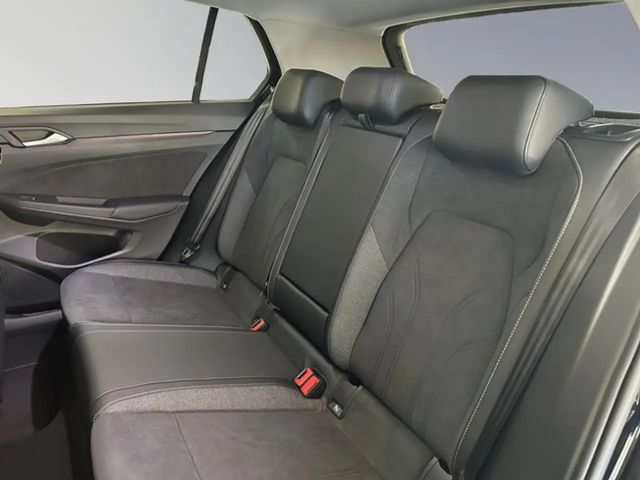 Volkswagen Golf 2.0 TDI DSG Golf VIII Style