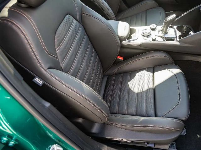 Alfa Romeo Giulia AT8 Q4