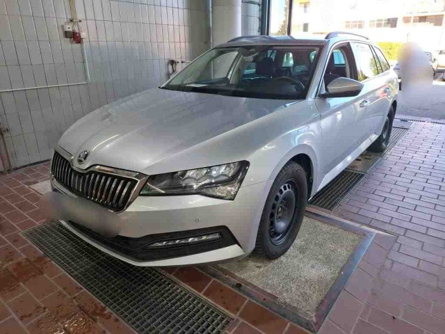 Skoda Superb 2.0 TDI Ambition Combi
