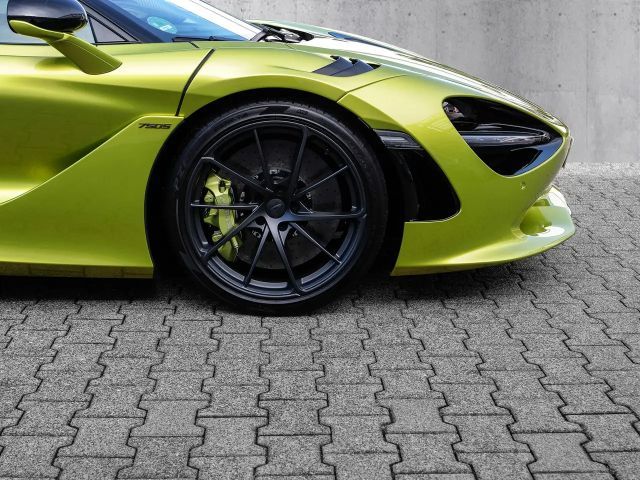 McLaren 750S Coupé Flux Green, Bowers and Wilkins Sound