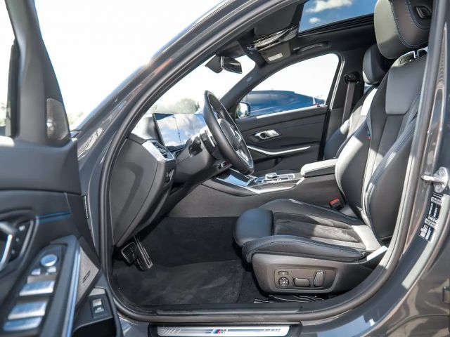 BMW 330 330i M-Sport Sedan