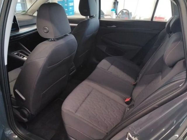 Volkswagen Golf DSG Life Variant