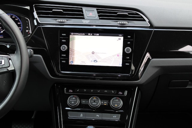 Volkswagen Touran DSG R-Line