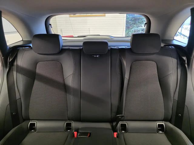 Mercedes-Benz B 180 Progressive