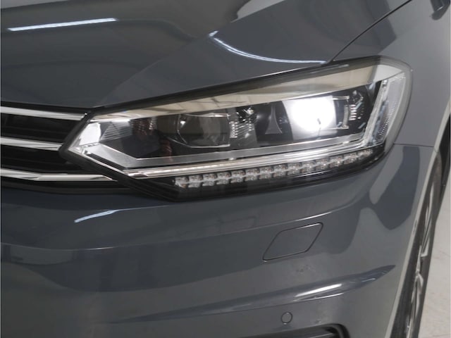 Volkswagen Touran 1.5 TSI DSG