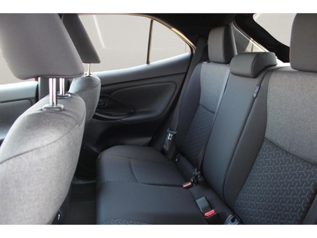 Toyota Yaris Cross 5-deurs Team D