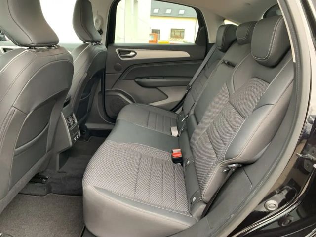 Renault Arkana E-Tech Intens