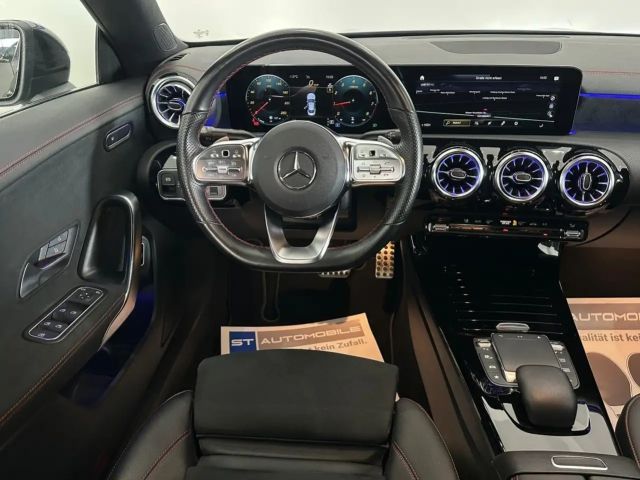 Mercedes-Benz CLA 200 AMG Line Sedan