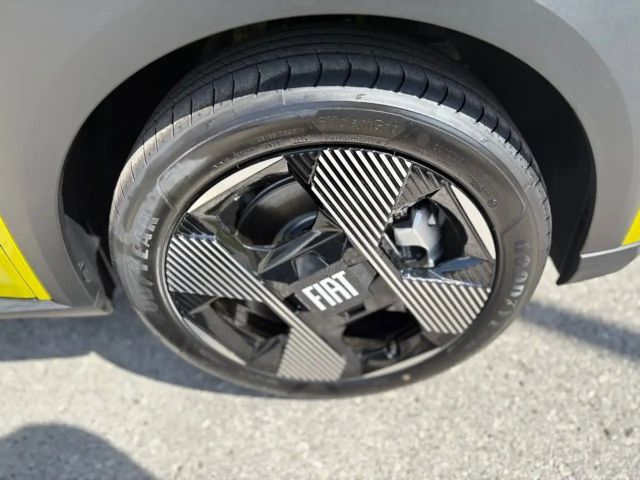 Fiat Grande Panda E La Prima