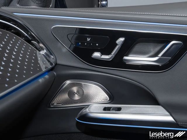 Mercedes-Benz E 220 AMG Line E 220 d Sedan