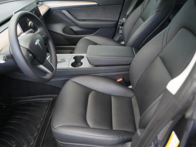 Tesla Model 3 Standard Range