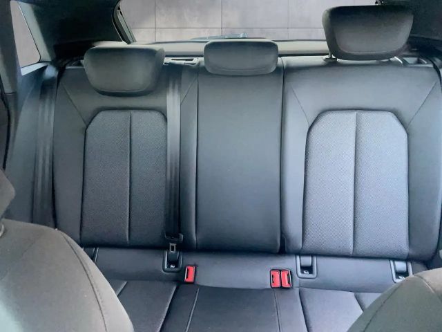 Audi A3 30 TFSI Sedan