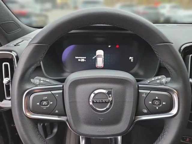 Volvo XC40 Core Recharge