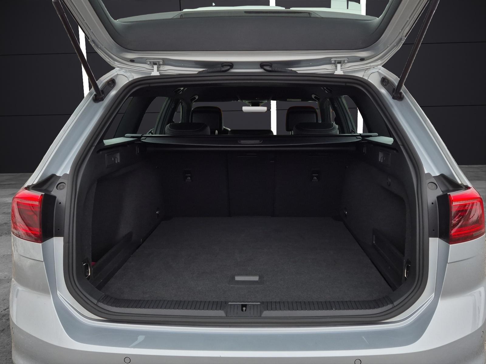 Volkswagen Passat DSG R-Line Variant