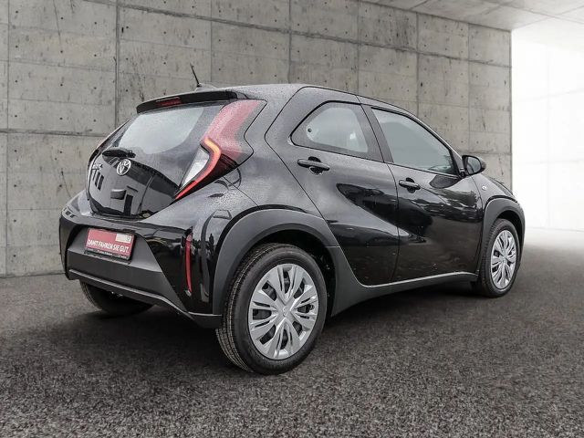 Toyota Aygo 1.0 VVT-i Business Hatchback