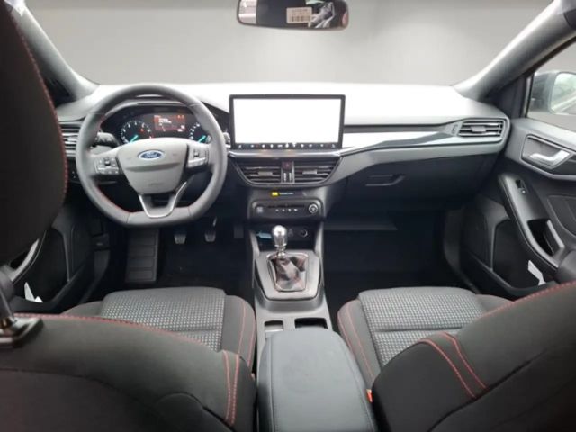 Ford Focus ST Line Wagon