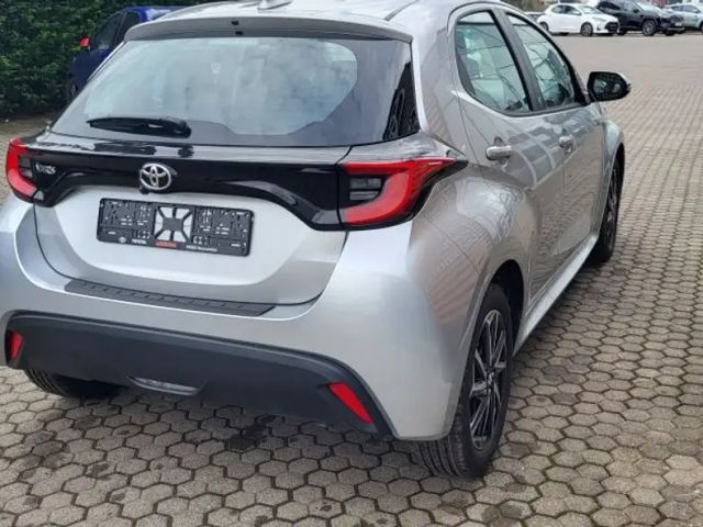 Toyota Yaris Hatchback Team D VVT-i