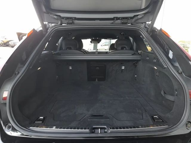 Volvo V90 AWD R-Design T6