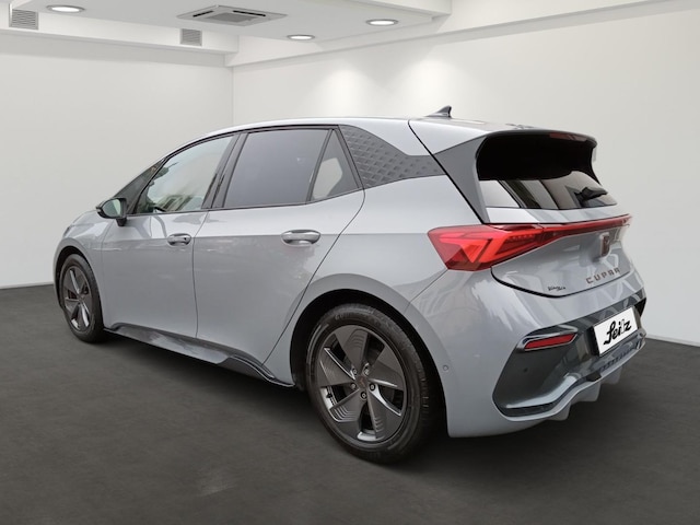 Cupra Born Navi. Rückfahrkamera. Einparkhilfe
