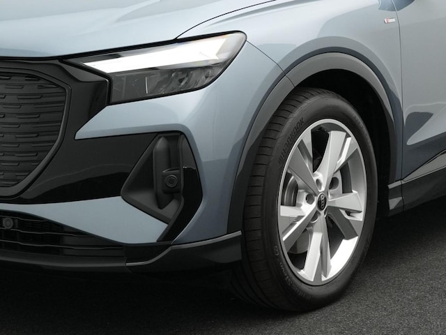 Audi Q4 e-tron SUV 45 e-tron Audi Q4 e-tron