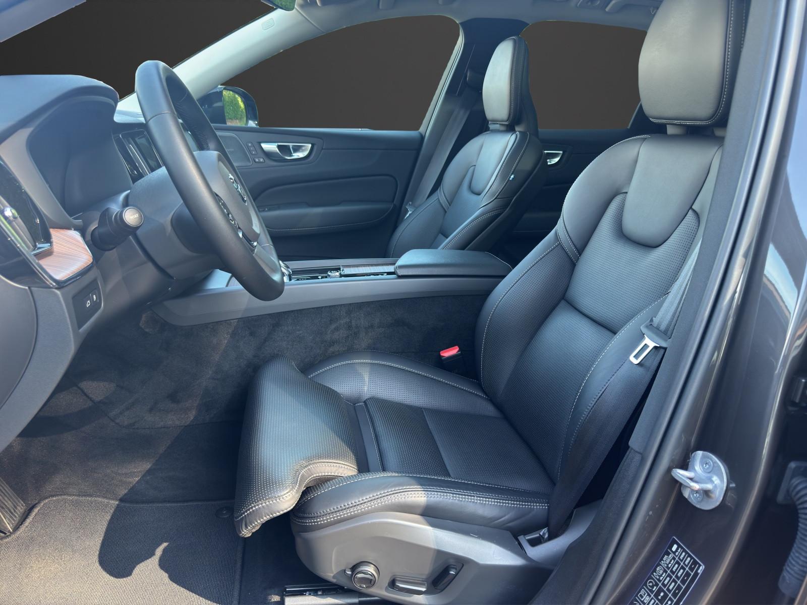 Volvo XC60 AWD Dark Plus Recharge T6