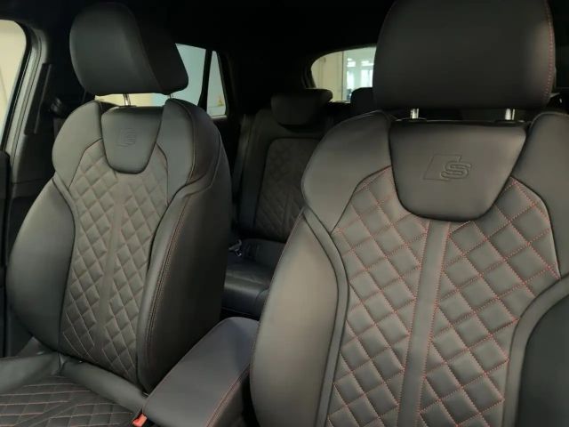 Audi Q2 35 TFSI S-Line