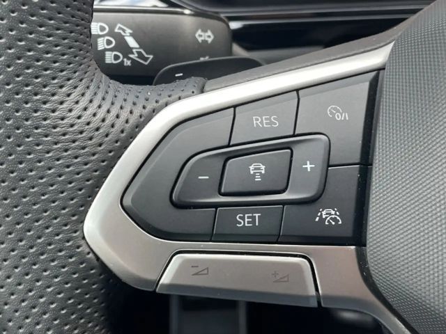 Volkswagen T-Roc 1.5 TSI DSG R-Line Style