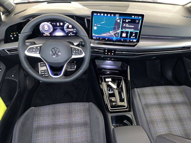 Volkswagen Golf 1.5 eTSI DSG Golf VIII