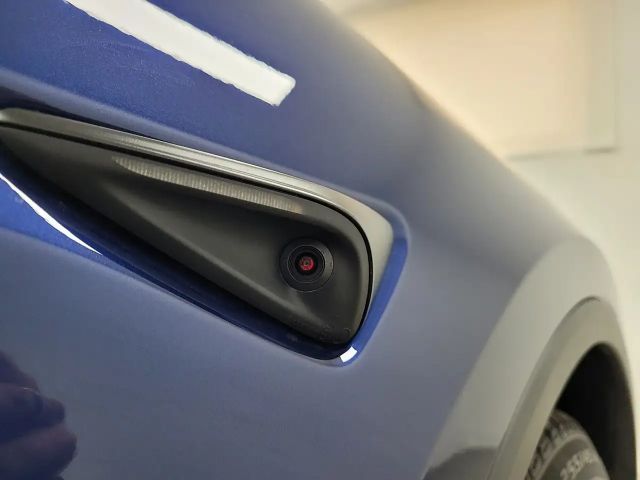 Tesla Model Y AWD Long Range