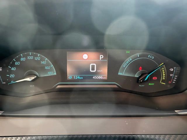 Peugeot E-2008 Allure Pack