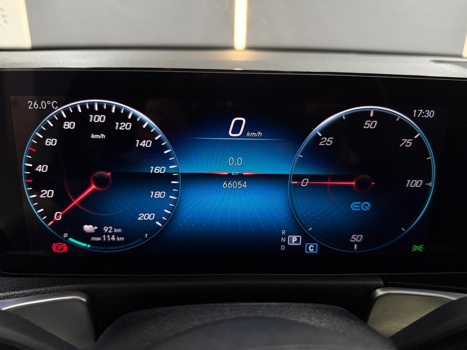 Mercedes-Benz EQB 300 4MATIC Progressive