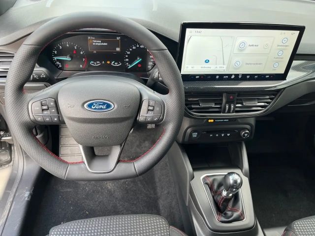 Ford Focus Limited ST Line