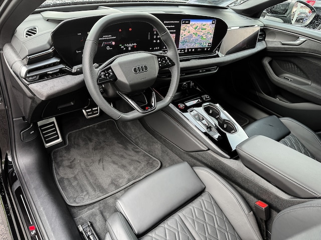 Audi A6 Avant Quattro S-Tronic