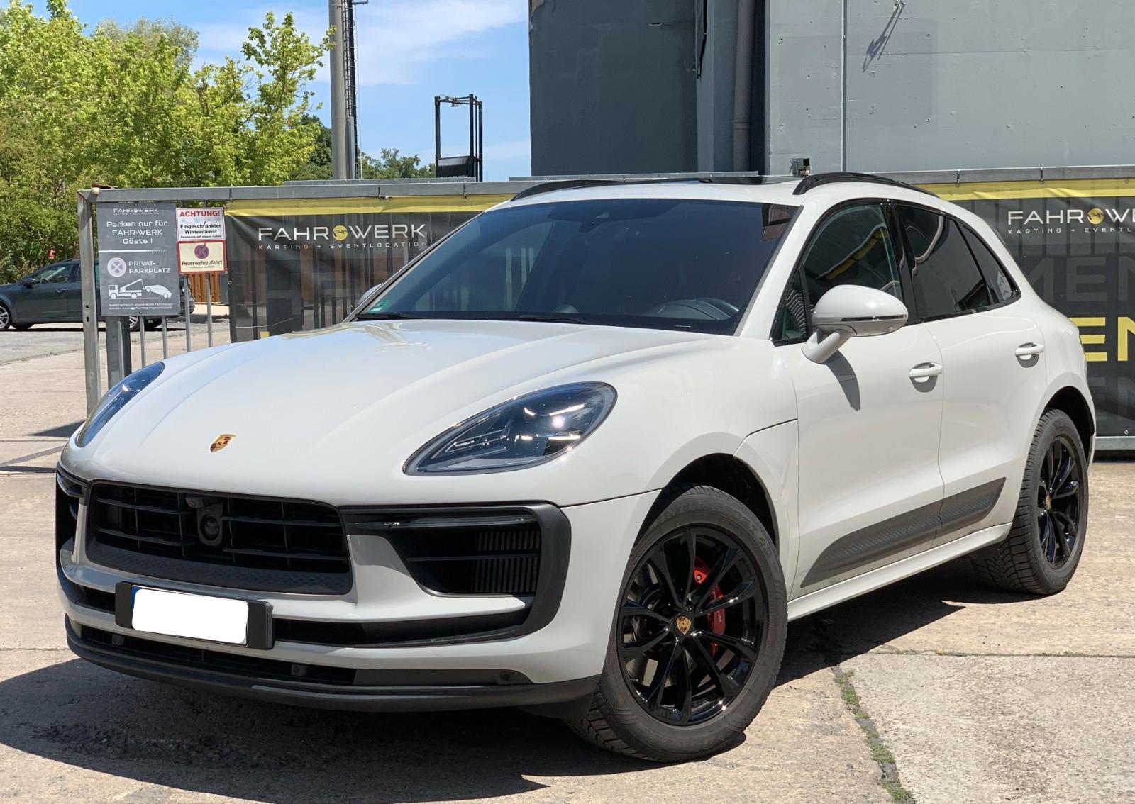 Porsche Macan S