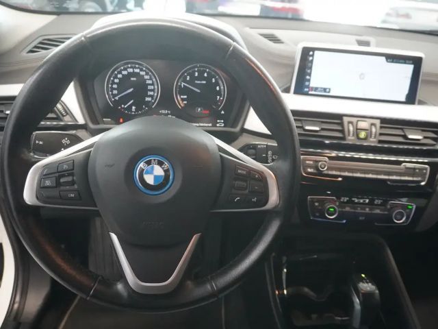BMW X2 xDrive25e