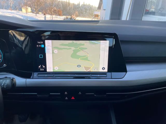 Volkswagen Golf Life Variant