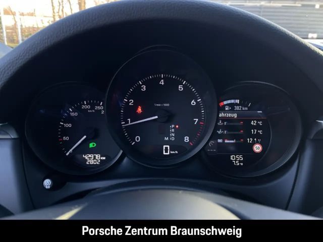 Porsche Macan Sportabgasanlage Luftfederung LED