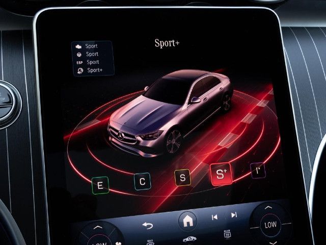 Mercedes-Benz C 200 AMG Line Sedan