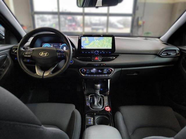 Hyundai i30 Advantage Hybrid T-GDi