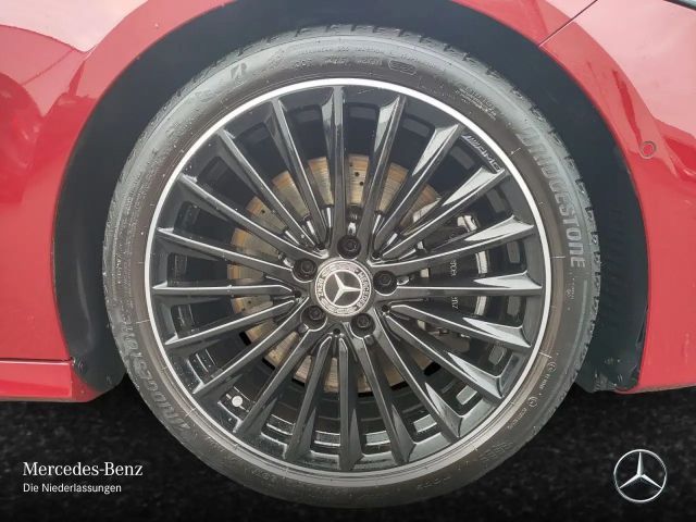 Mercedes-Benz A 250 4MATIC AMG Line