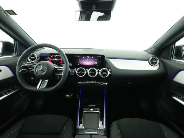 Mercedes-Benz GLA 220 4MATIC AMG Line