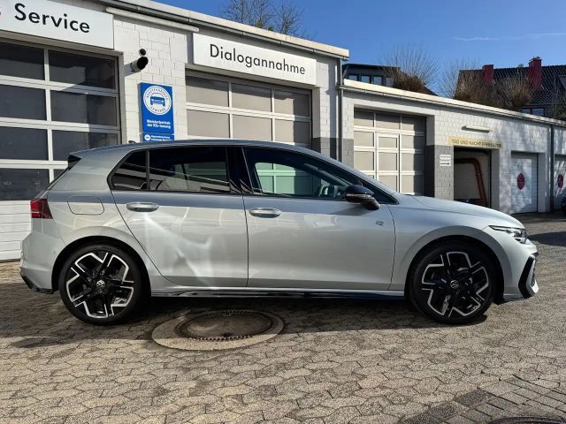 Volkswagen Golf 1.5 TSI Golf VIII R-Line