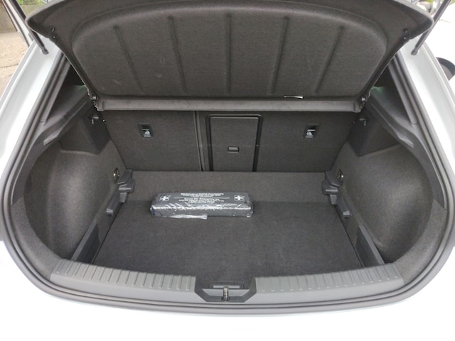 Cupra Leon 1.5 eTSI Navi Digitales Cockpit LED Sperrdiff. ACC Apple CarPlay Android Auto Mehrzonenklima