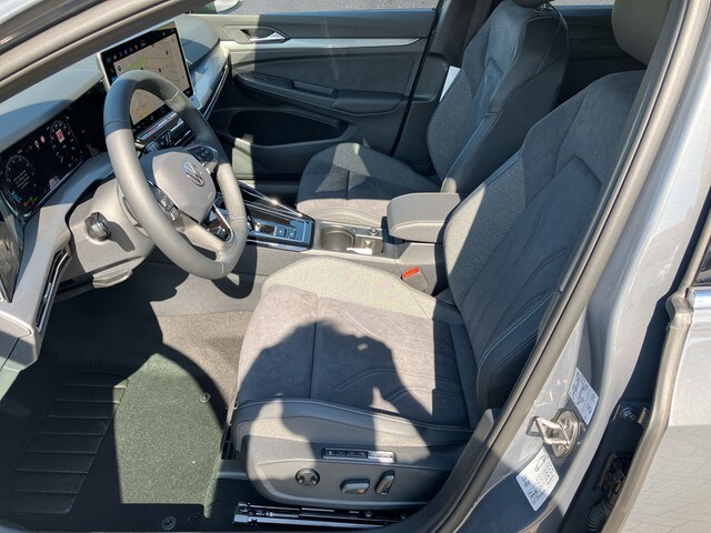 Volkswagen Golf 1.5 eTSI DSG Golf VIII