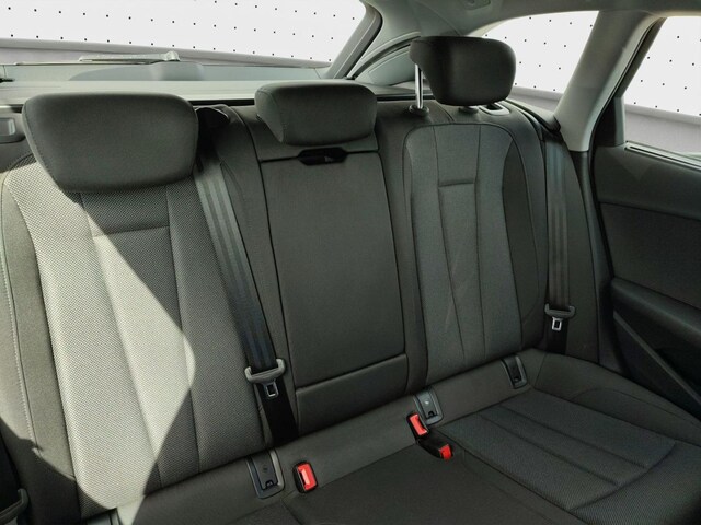 Audi A4 35 TFSI Avant S-Tronic